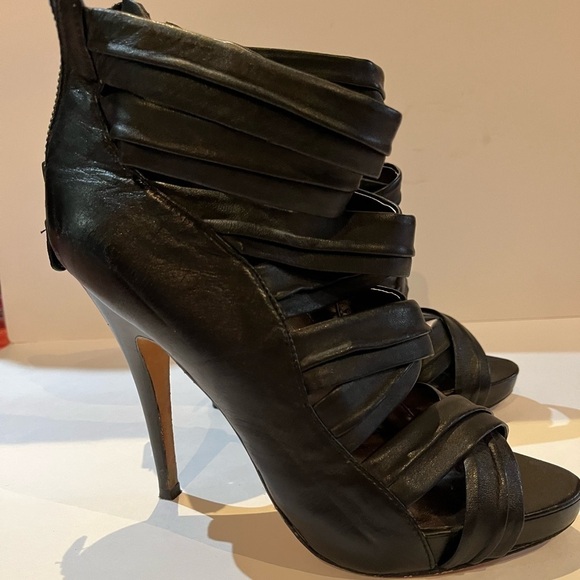 Charles David Black Leather Strappy Heels Size 7.5 - Picture 3 of 8